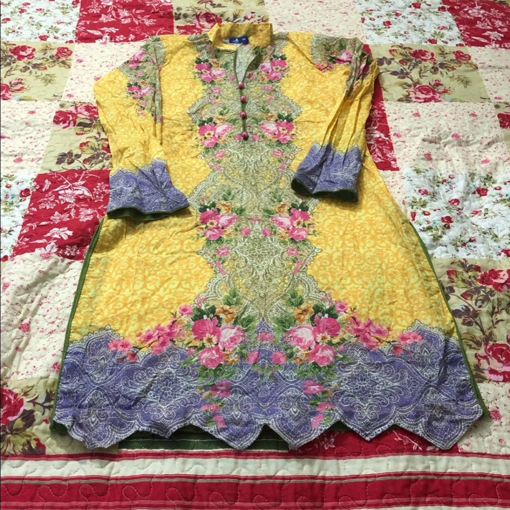Pakistani Dress use size medium